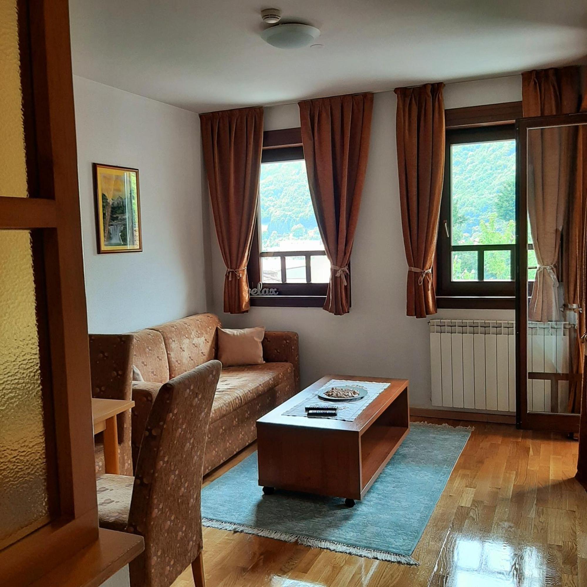 Relax Apartman Fojnica Bagian luar foto